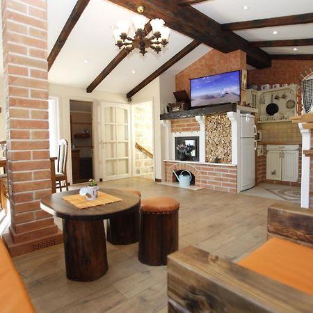 Apartments Rustica Makarska Extérieur photo