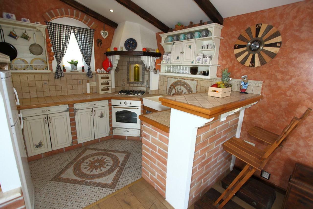 Apartments Rustica Makarska Extérieur photo